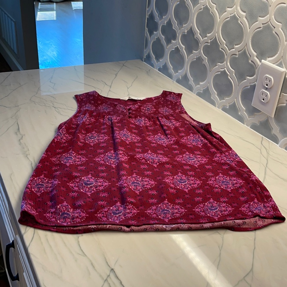 Magnolia Grace Sleeveless Blouse